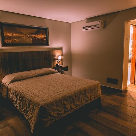 Bragança Paulista Padom Business Hotel חדר תמונה