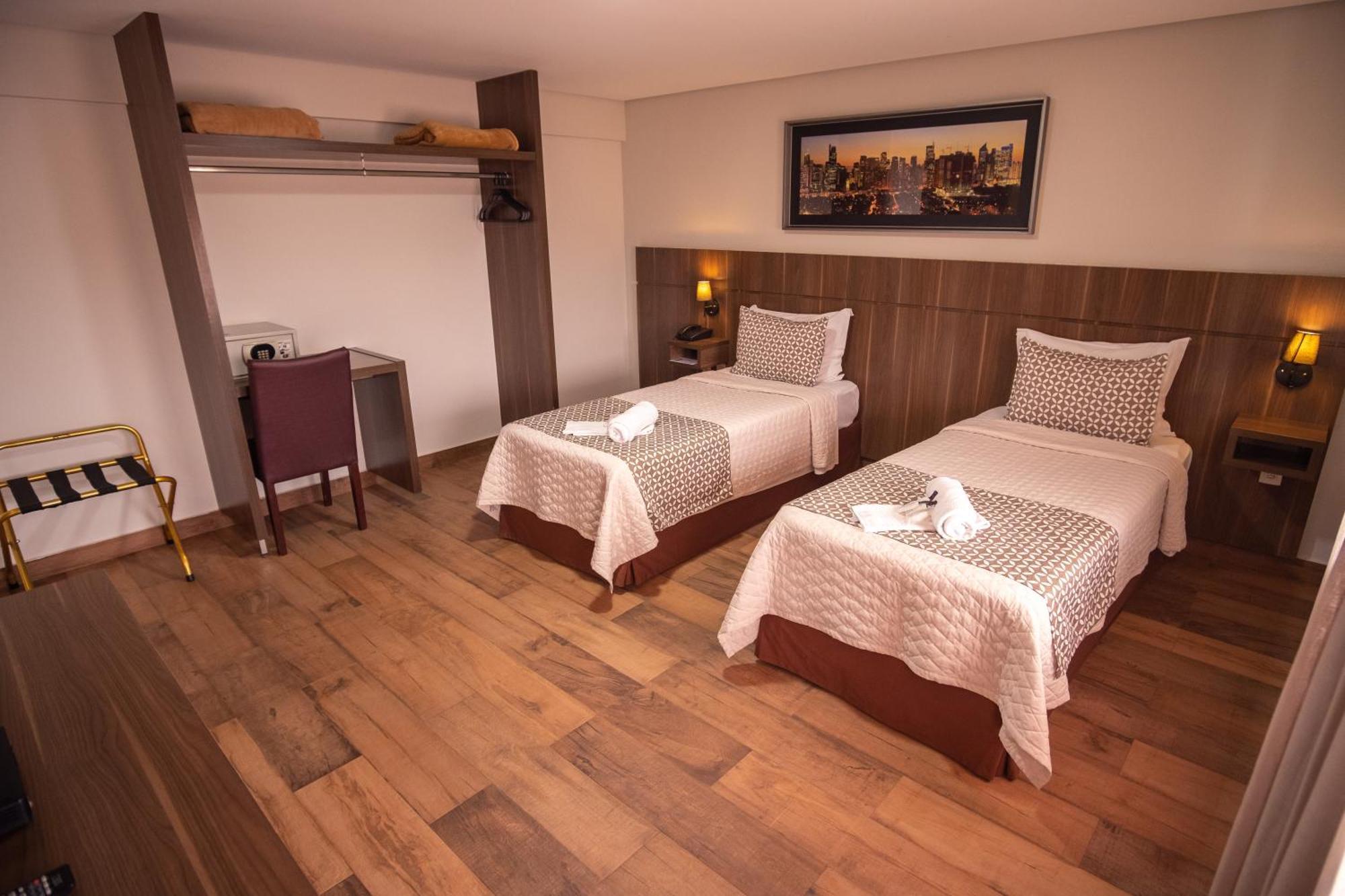 Bragança Paulista Padom Business Hotel מראה חיצוני תמונה